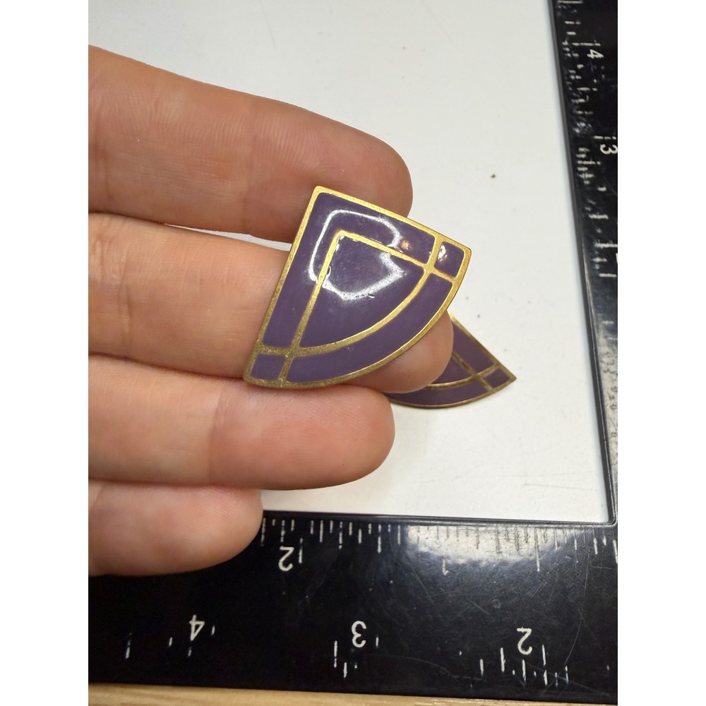 Vintage 80s Purple Enamel Gold Tone Geometric Fan Stud Earrings Art Deco Style